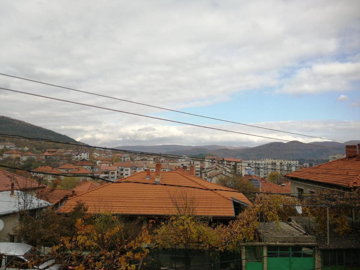 Дом Тодор И Тота Мутевски Troyan  Esterno foto
