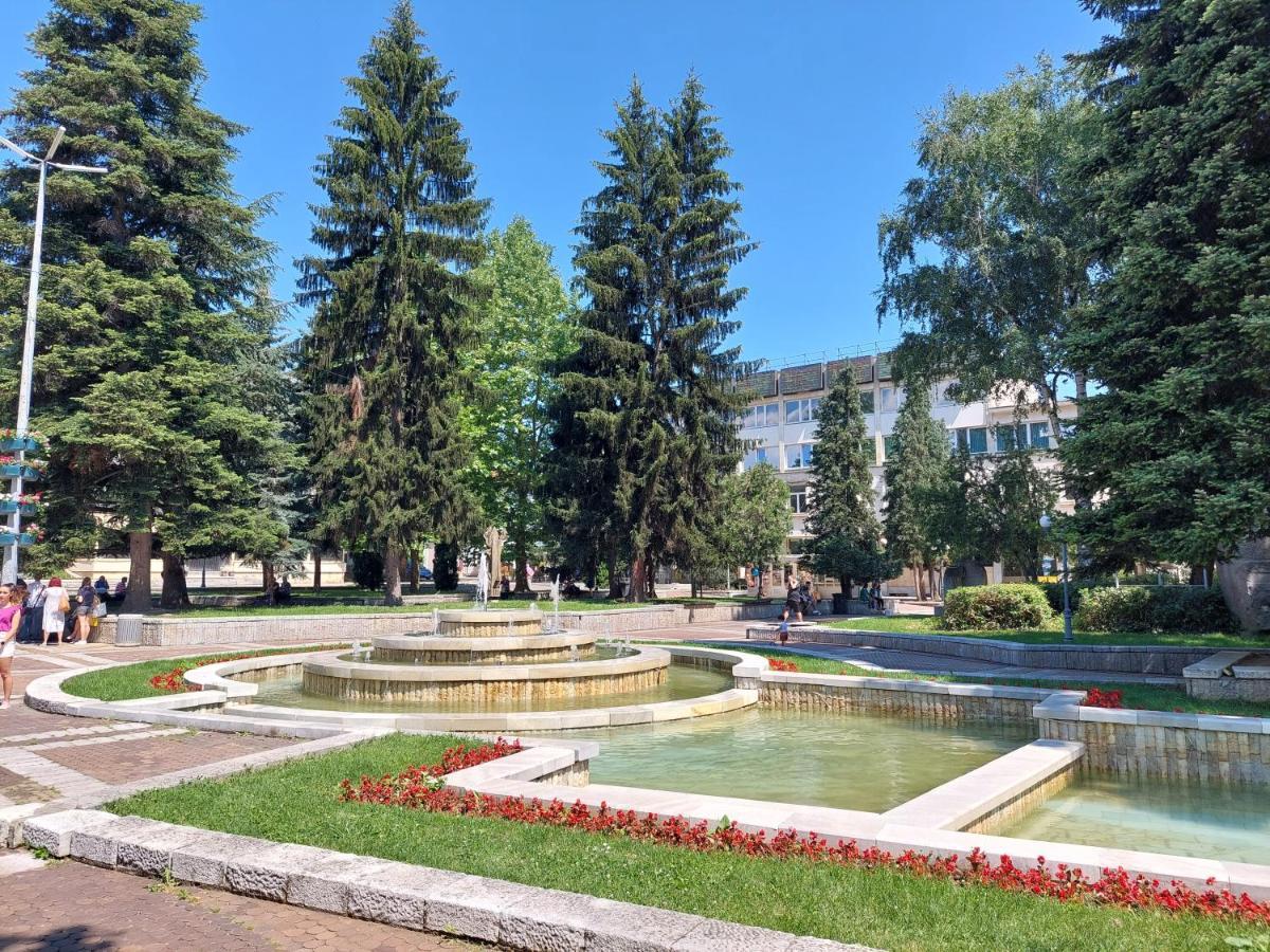 Дом Тодор И Тота Мутевски Troyan  Esterno foto